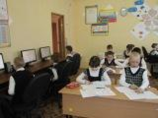 Организация и осуществление образовательной деятельности в МКОУ 